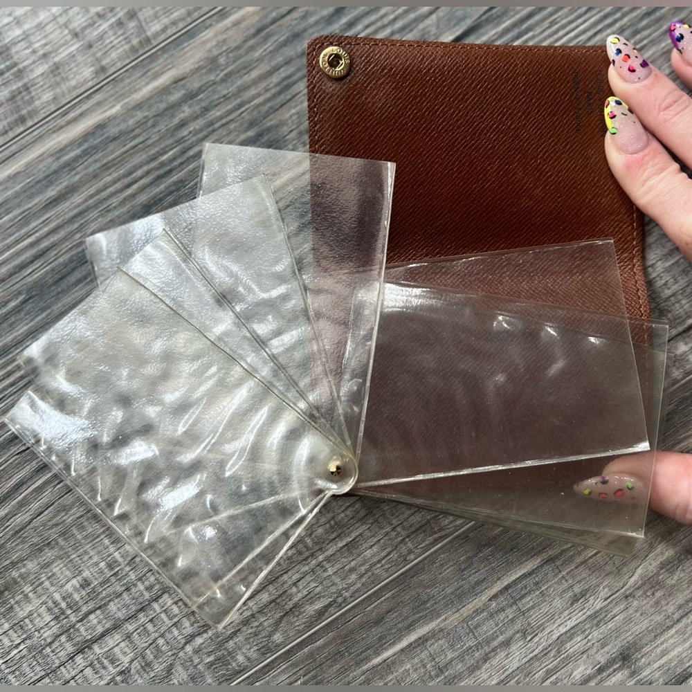 Louis Vuitton Monogram Card Holder - Picture 7 of 7